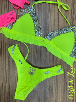 BIQUINI CORTININHA DE PEDRARIAS 