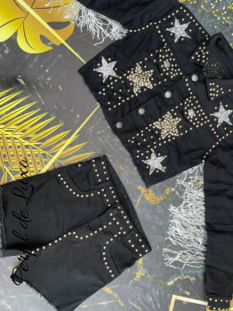 Conjunto Boiadeira Preto Short + Jaqueta com Estrelas Pratas e Franja Brilhante 