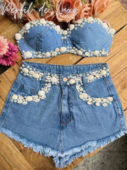 CONJUNTO SHORT SAIA + CROPPED CONCHINHAS E PEDRARIAS FASHION