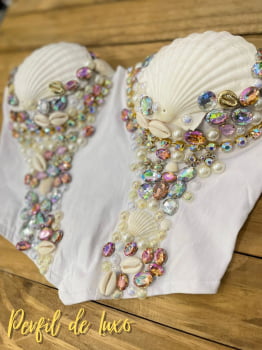 Corselet Sereia Branco com Detalhes em Perolas e Pedrarias Super Estiloso 