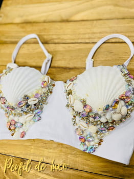 Cropped de Alcinhas  Branco com Detalhes em Conchas e Pedraria 